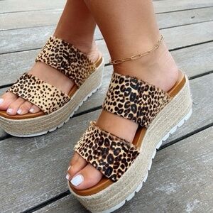 J/Slides Women's 9.5 Espadrille Wedge Slip On Platform Leopard Print